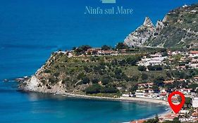 Ninfa Sul Mare Apartments - Piscina Idromassaggio 50 M E T R I dal Mare Free Parking